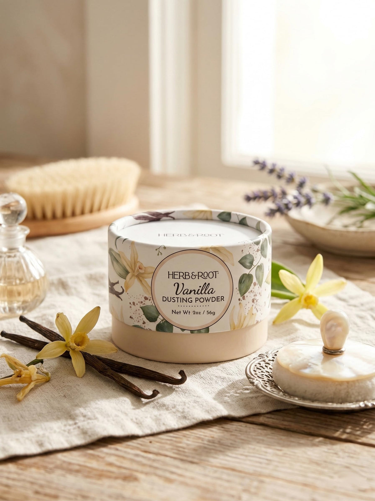 Poudre de vanille Herb & Root sur un fond neutre