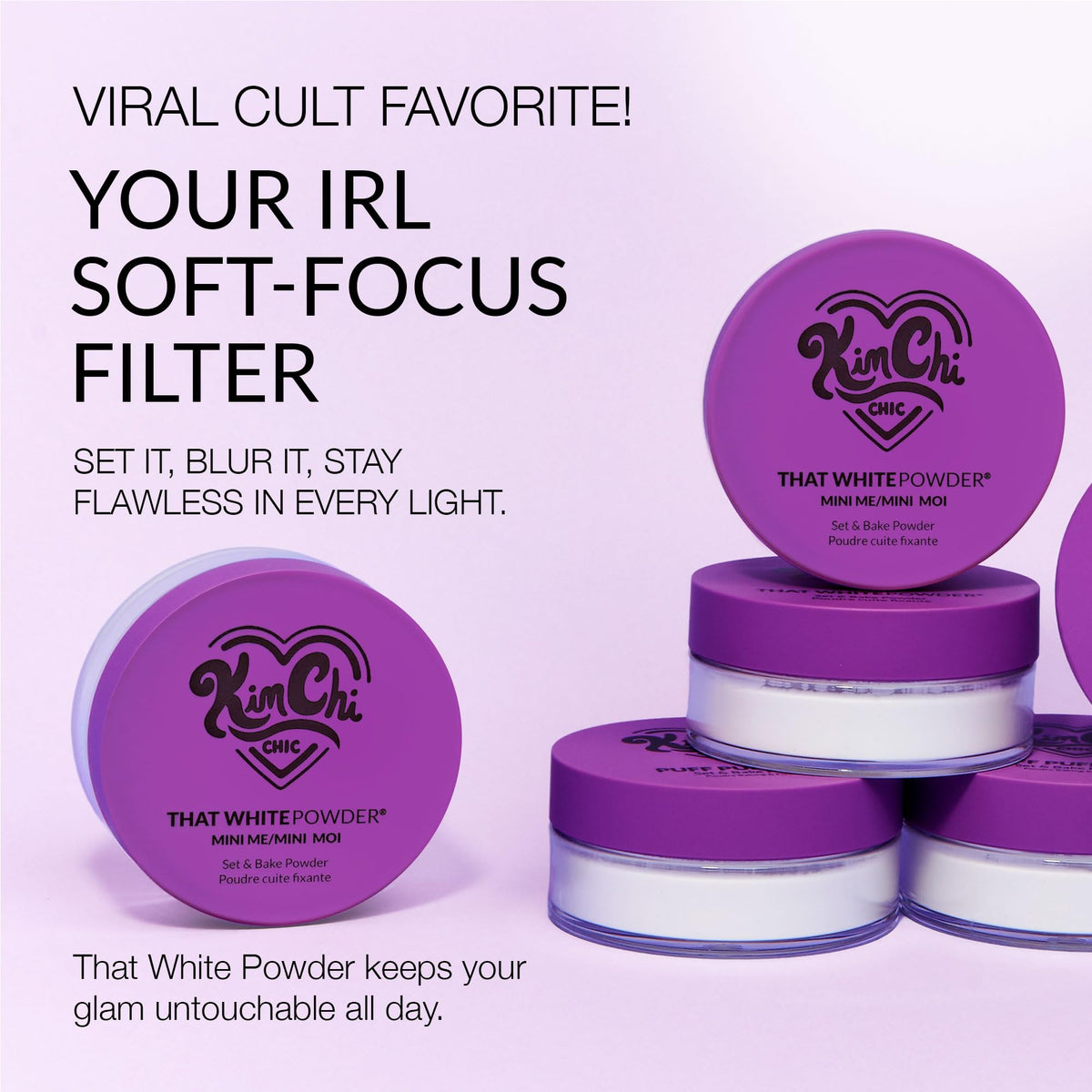Poudre fixante blanche Kimchi Chic à côté de produits cosmétiques