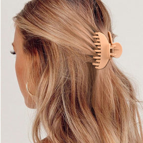 Présentation des clips à cheveux DEEKA en différentes couleurs