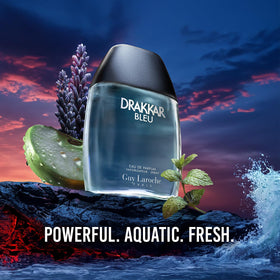 Présentation du flacon Drakkar Bleu avec une vue rapprochée du bouchon