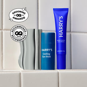 Produits Harry's pour le soin des yeux sur fond neutre