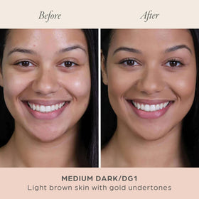 PÜR MINERALS Fond de Teint Poudré Minéral 4-en-1 application sur peau
