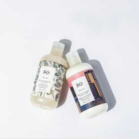 R+Co Après-shampoing Épaississant Biotin Dallas 8,5 Oz, texture crémeuse