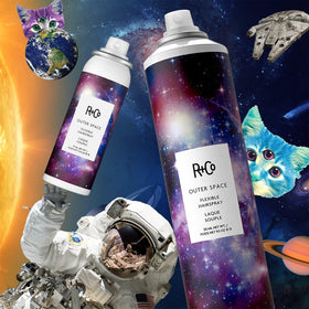 R+Co Outer Space Laque Flexible 9,5oz en lifestyle sur mannequin