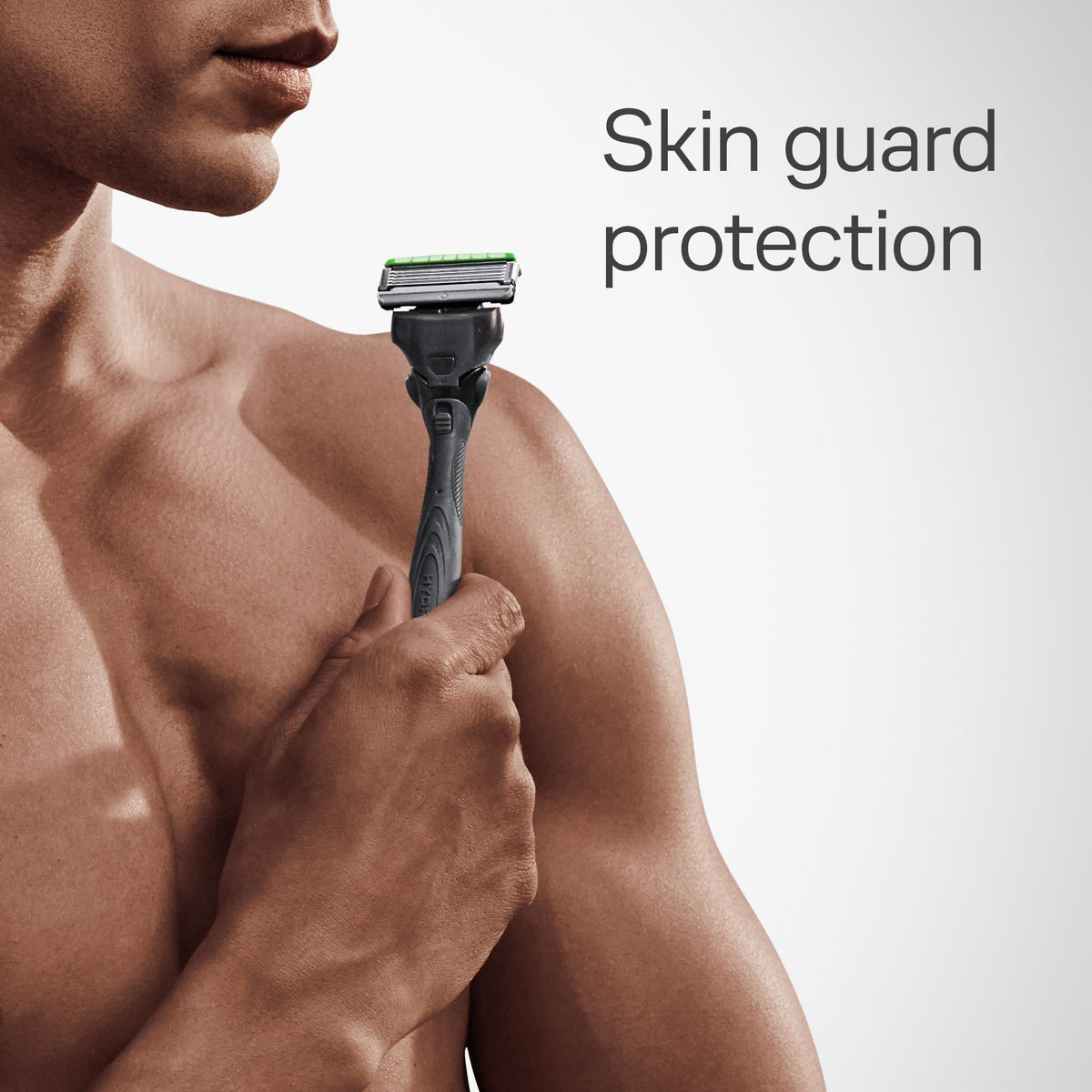 Rasoir Schick Hydro Sensitive posé sur une surface