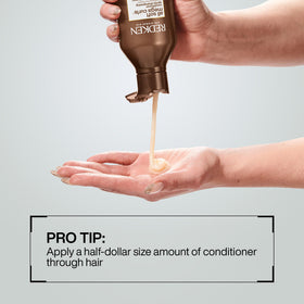 Redken All Soft Mega Curls Conditioner 320g dans un salon