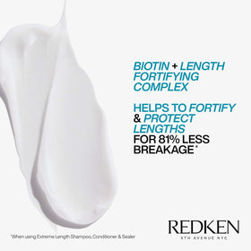 Redken Après-Shampoing Extreme Length 10,1 fl oz sur fond neutre