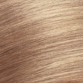 REVLON ColorSilk Teinture Cheveux N°45 Auburn Éclat - application sur cheveux