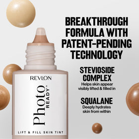 REVLON PhotoReady Lift + Fill Skin Tint 100 Fair sur table avec accessoires