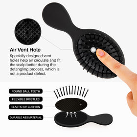RHOS Mini Brosse à Cheveux sur un fond coloré