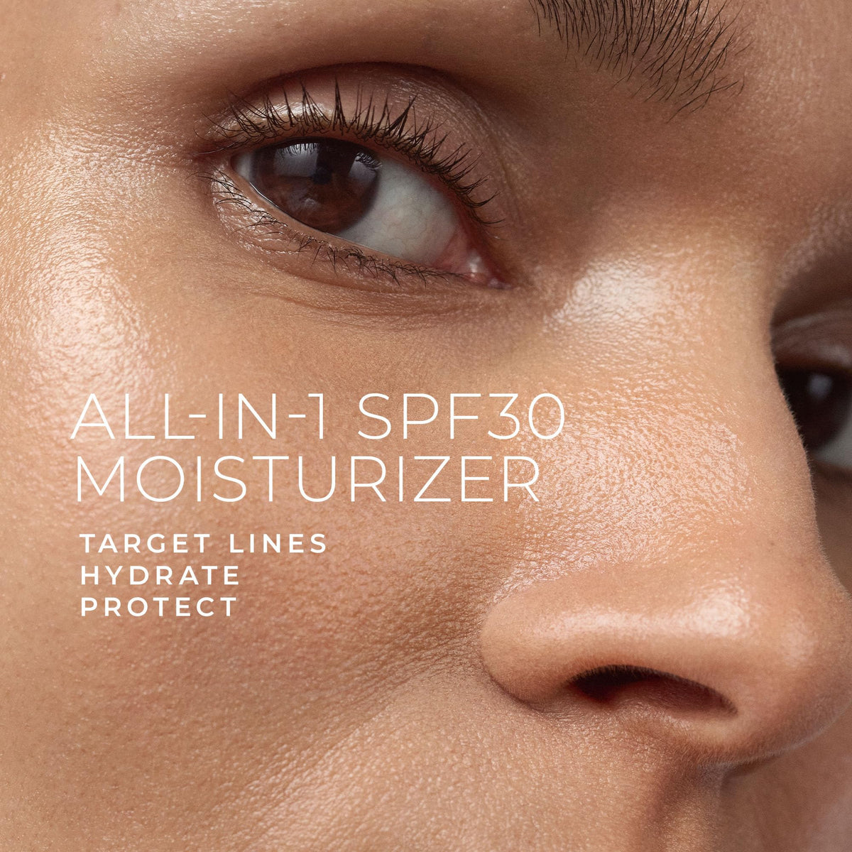 RoC Crème hydratante hyaluronique SPF 30 application sur le visage