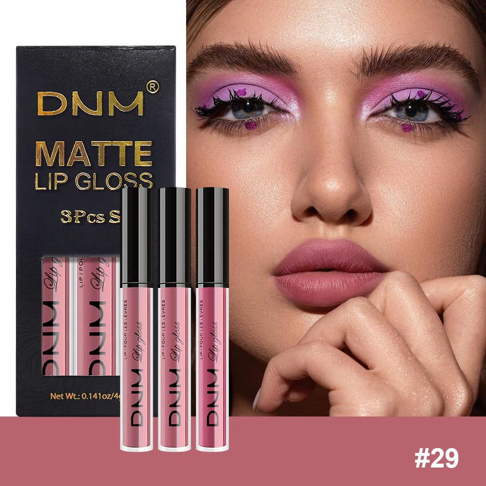 Rouge à lèvres matte evpct couleur mauve appliqué sur lèvres