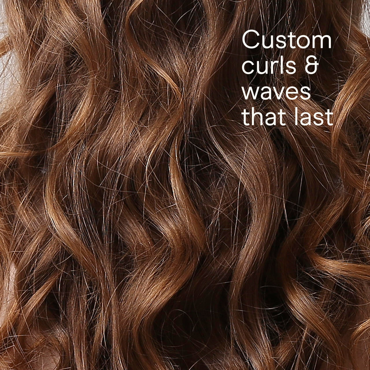 Rouleaux chauffants Conair avec des boucles volumineuses sur cheveux