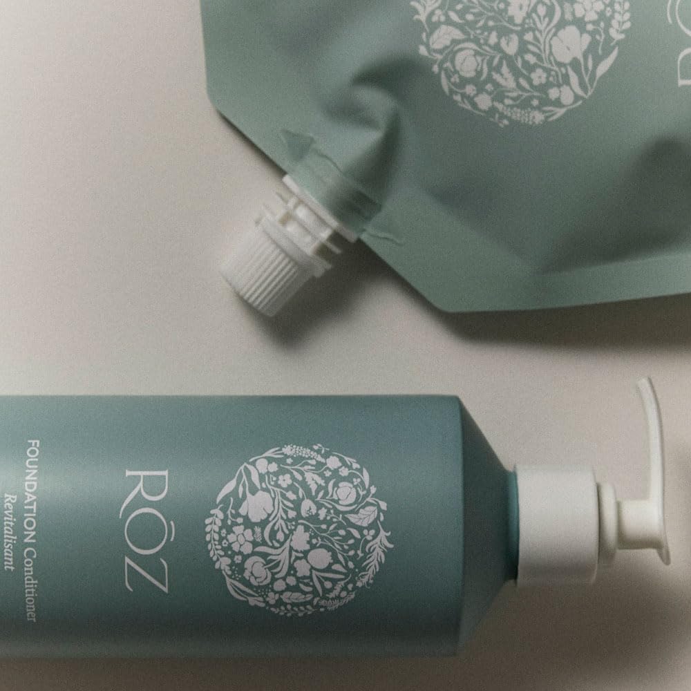 RŌZ Foundation Conditioner pouch side view