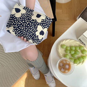 Sac de maquillage PAZIMIIK dans un sac à main