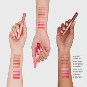Sacheu DoubleDown Lip Definer 2-en-1 couleur satinée sur lèvres