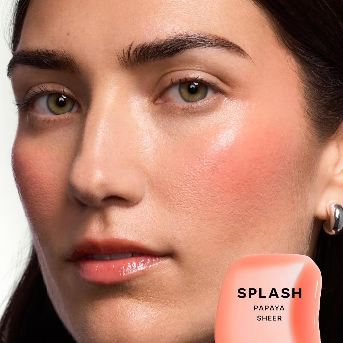Saie Glossybounce applicateur en mousse pour une application précise