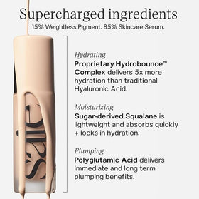 Saie Glowy Super Skin Tint en application sur la peau