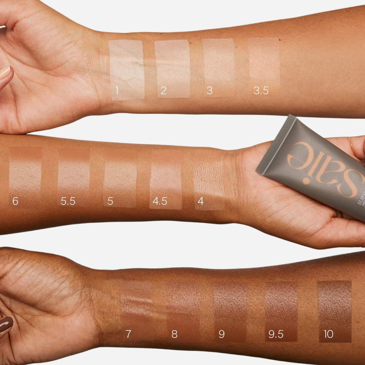 Saie Slip Tint Crème Solaire Teintée SPF 35 Teinte Quatre en application