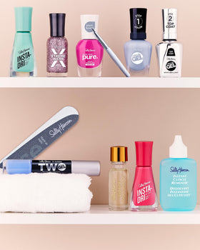 Sally Hansen Huile pour Ongles et Cuticules sur fond neutre