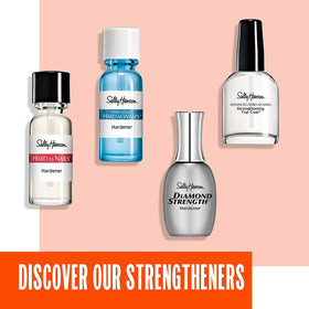 Sally Hansen Traitement des Ongles 7-en-1 sur une table