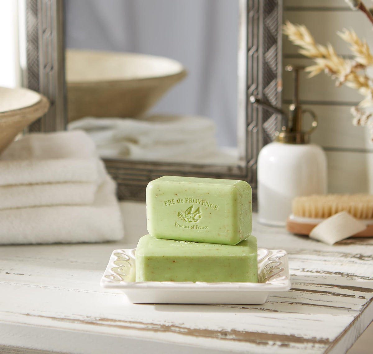 Savon artisanal Pre de Provence, utilisation au lavabo