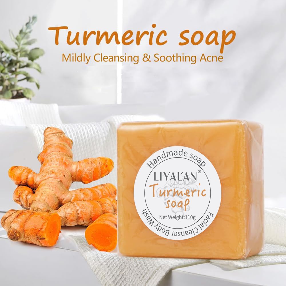 Savon au curcuma LIYALAN sur une surface naturelle