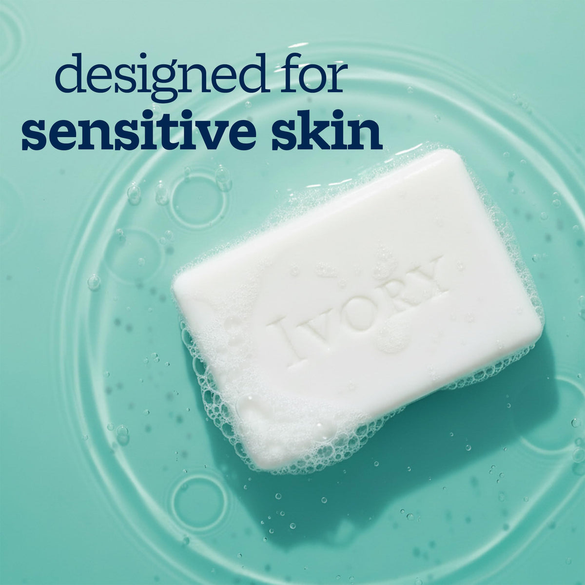 Savon bar Ivory Sensitive sur un fond neutre