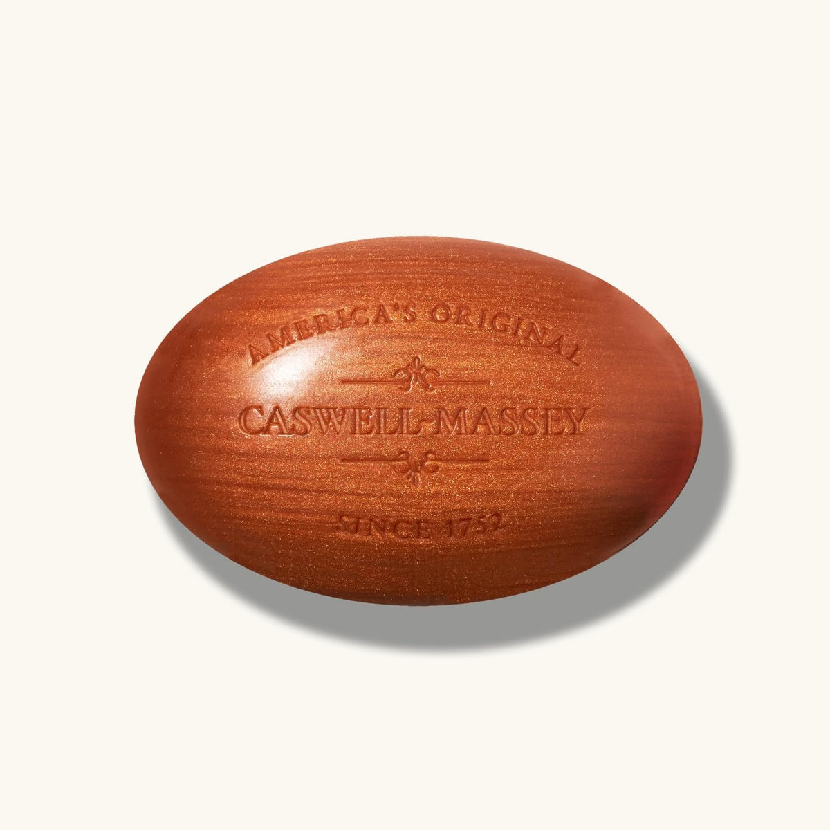 Savon Caswell-Massey Bois de Santal en utilisation