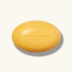 Savon Caswell-Massey verveine 180g sur une serviette