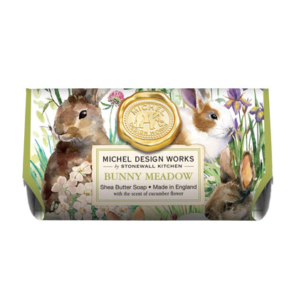 Savon de Bain Large Bunny Meadow de Michel Design Works, vue avant