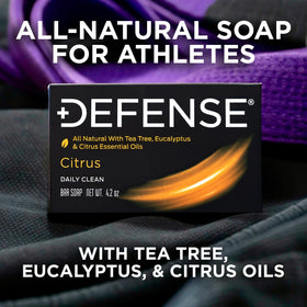 Savon Defense Soap sur un fond en bois