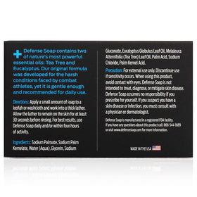 Savon Defense Soap utilisé dans une salle de bain