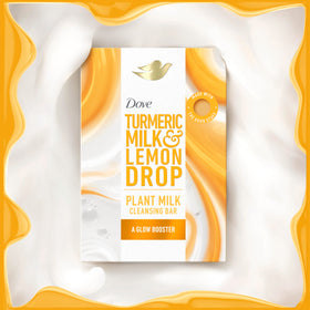 Savon Dove au lait végétal en mousse sur une éponge
