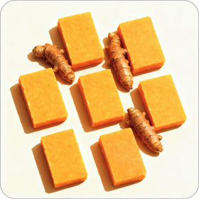 Savon Glo Melanin au curcuma en utilisation