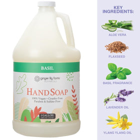 Savon liquide mains Ginger Lily Farms dans un environnement de salle de bain