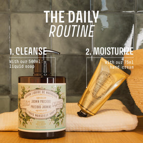 Savon Liquide Mains Jasmin dans un cadre de salle de bain