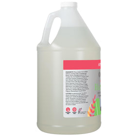 Savon mousse Pomme Poire versé dans un distributeur