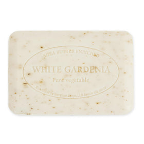 Savon Pre de Provence sur un porte-savon dans une salle de bain