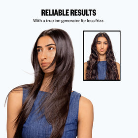 Sèche-cheveux BaBylissPRO 2000W en utilisation sur cheveux longs