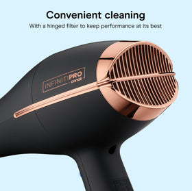 Sèche-cheveux Conair avec technologie ionique pour des cheveux brillants