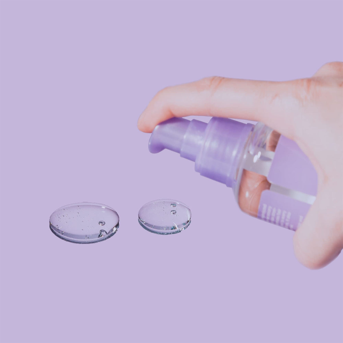 Sérum Capillaire L LUSETA Biotine et Collagène sur fond neutre
