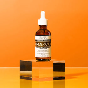 Sérum Huile de Curcuma Advanced Clinicals sur un fond neutre