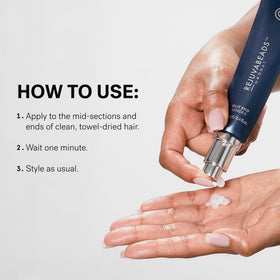 Sérum MONAT Rejuvabeads® produit sur une coiffeuse
