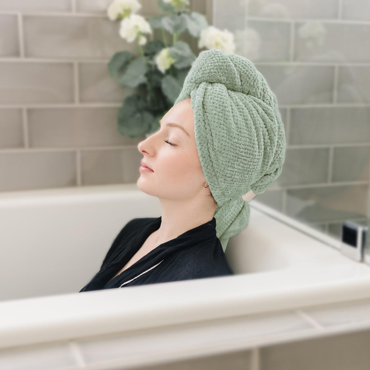 Serviette en microfibre ROLSHOL pour cheveux, vue arrière, taille généreuse