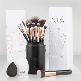 Set de pinceaux de maquillage Niré 15 pièces noir et rose gold vue de face