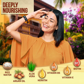 Set de shampooing et après-shampooing à l'eau de riz sur fond blanc