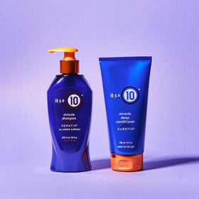 Shampooing It's a 10 Miracle Plus Kératine sur un fond neutre