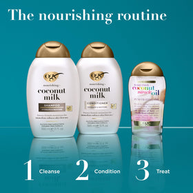 Shampooing OGX en application sur des cheveux mouillés