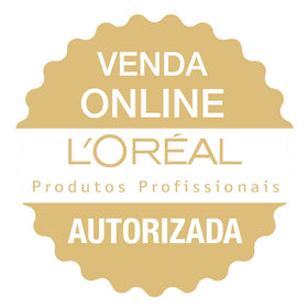 Shampooing violet Redken Color Extend Blondage sur un fond blanc